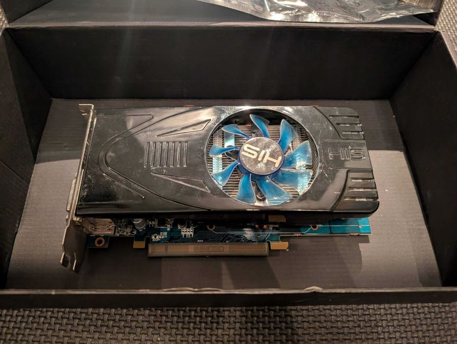Karta graficzna HIS Radeon HD 5770 Fan 1GB (128bit) GDDR5 PCIe