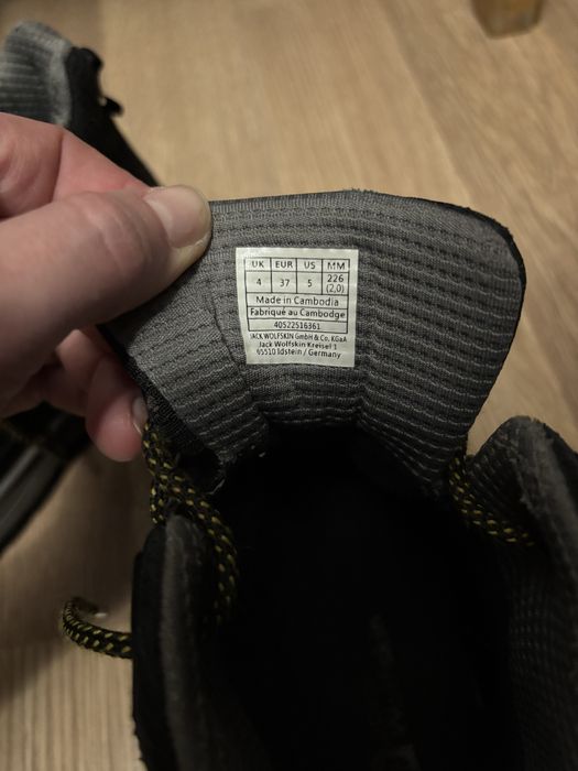 Продам підліткові ботинки Jack Wolfskin Original
