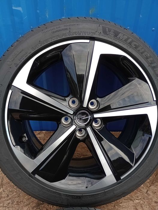 Koła R17 OPEL ASTRA L 225/45 94V MICHELIN PRIMACY4 ROK 25 5x108 ET44 NOWE