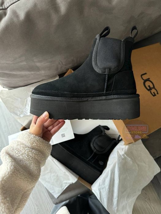 UGG Neumel Platform Chelsea Black