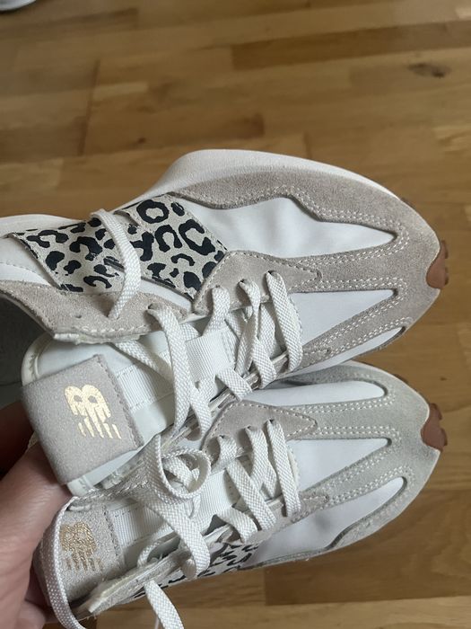 New Balance sneakersy model 327