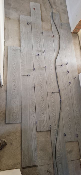 Вкладання керамічної плиткі і інші будівельні  роботи