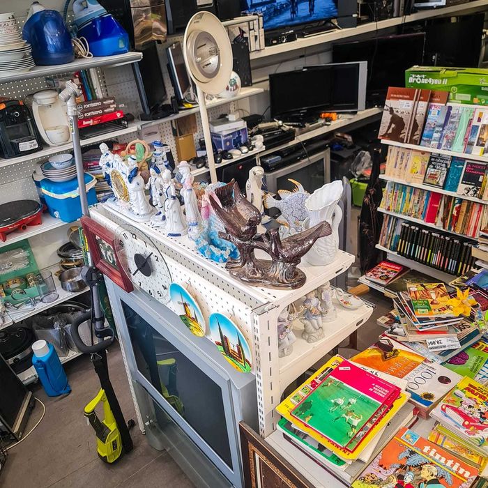 Aparador Relva/Roçadora Elét. Ryobi RBC1226i–1200W (Sem fio de corte)