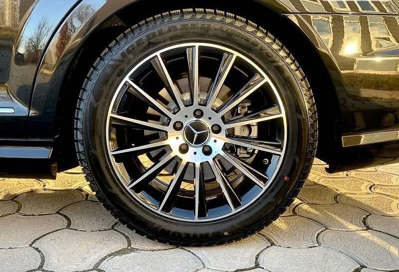 Автомобіль Mercedes S550 4matic W221