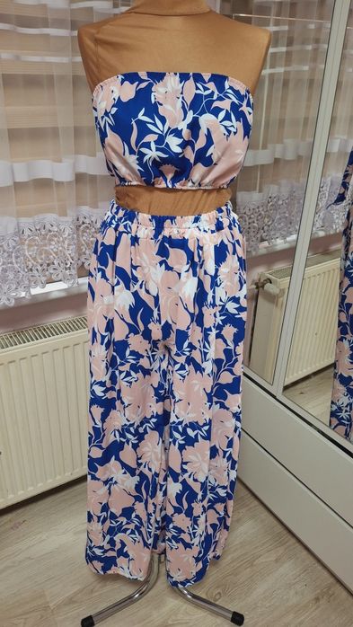Komplet set top I spodnie nowy