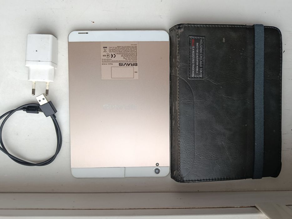 Планшет Bravis 3G Slim