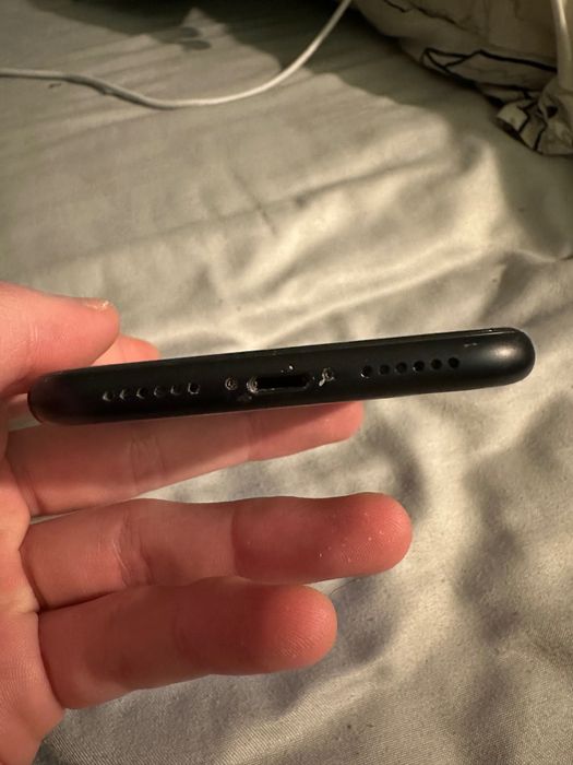 iPhone XR 64GB 82% Bateria