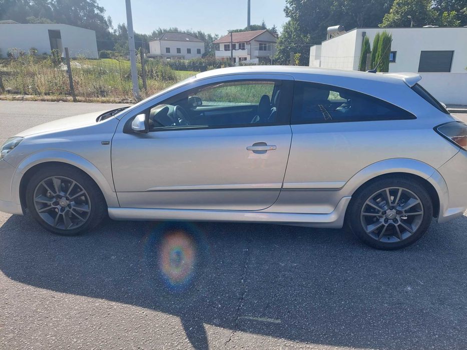 Opel astra h gtc 1.9 150cv
