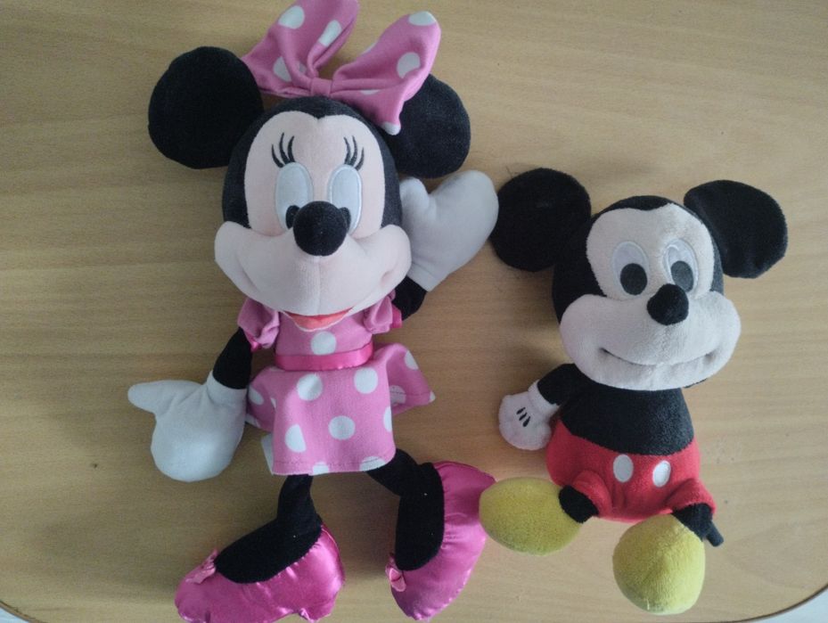 М'які іграшки Міккі та Мінні Маус