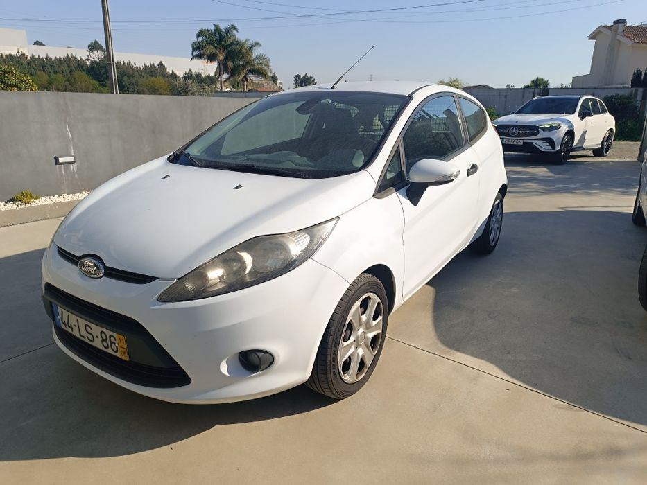 Ford Fiesta van comercial