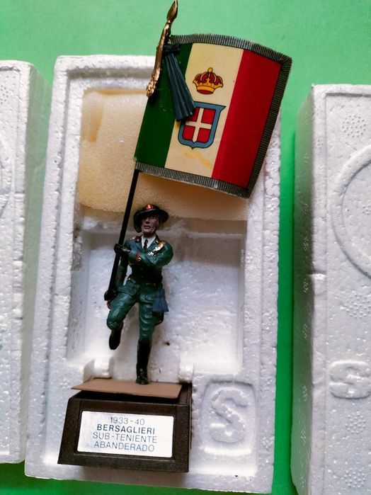 4 figuras de SOLDAT Espanha dos anos 70 - Bersaglieri italianos. Com caixas - estilo Alymer Del Prado. Envio grátis.