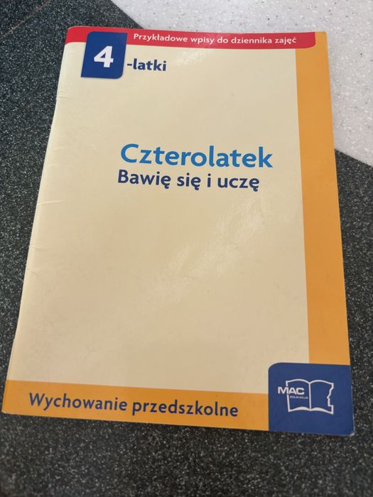 Ksiazka Czterolatek bawie sie i ucze Wychowanie przedszkolne