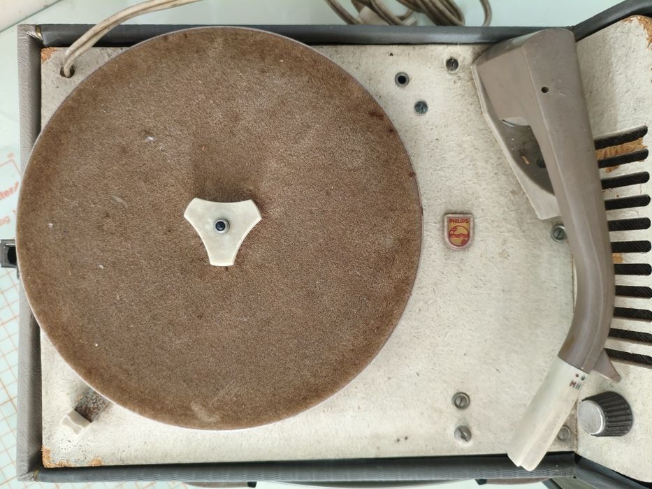 gira discos Philips  vintage