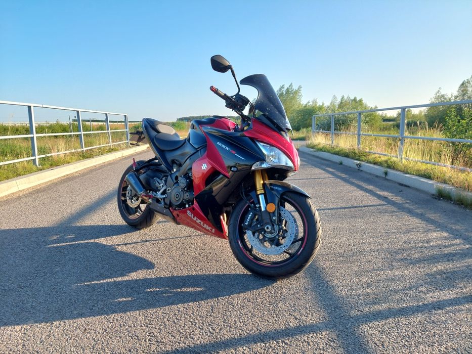 Suzuki GSXS1000F suzuki gsx 2015 gsx-s