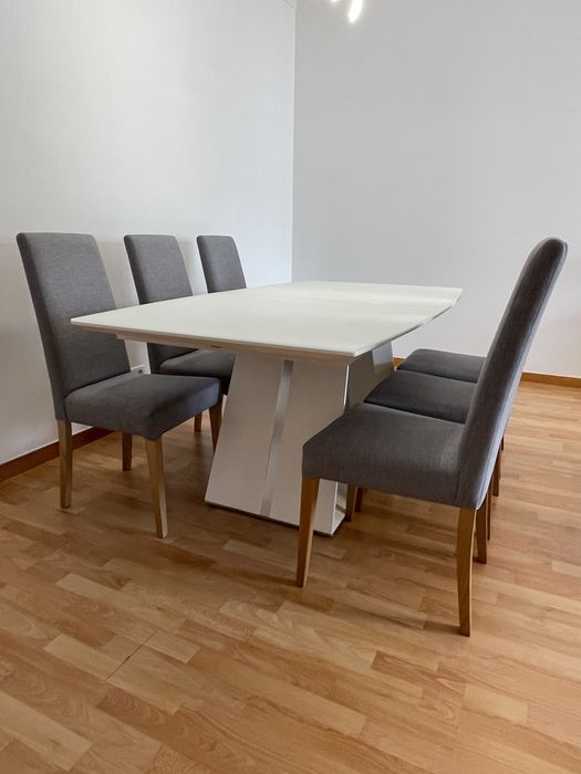 Mesa e Cadeiras Sala de Jantar