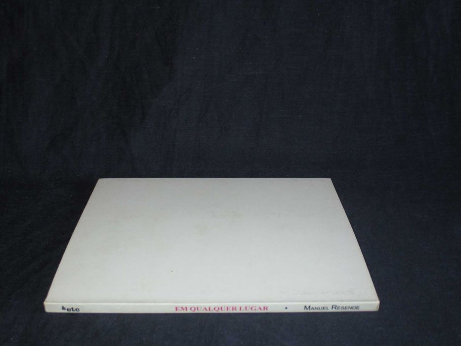 Livro Em Qualquer Lugar seguido de O Pranto de Bartolomeu de Las Casas