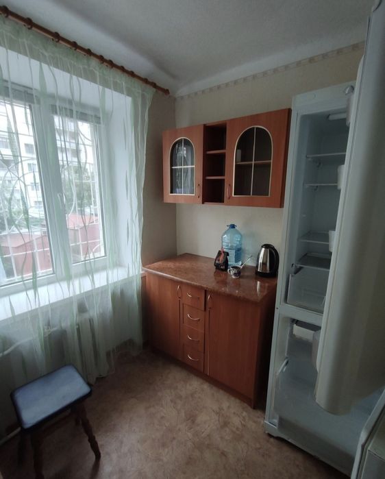 Продам кімнату в гуртожитку на пр. Шевченка.