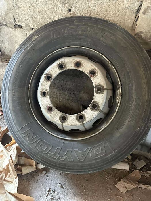Шини разом з дисками на передок розмір 315/70R22.5