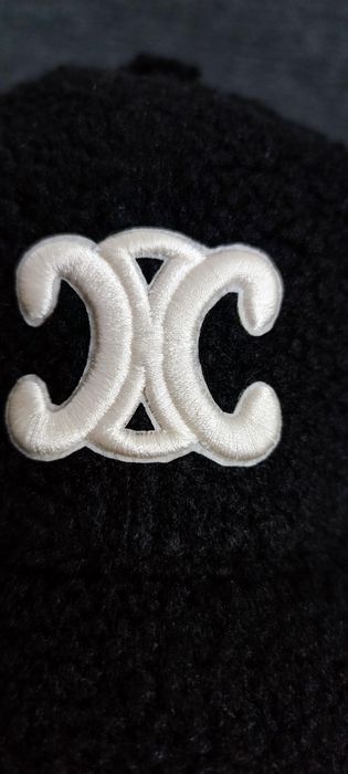 Nowa czapka z daszkiem Celina