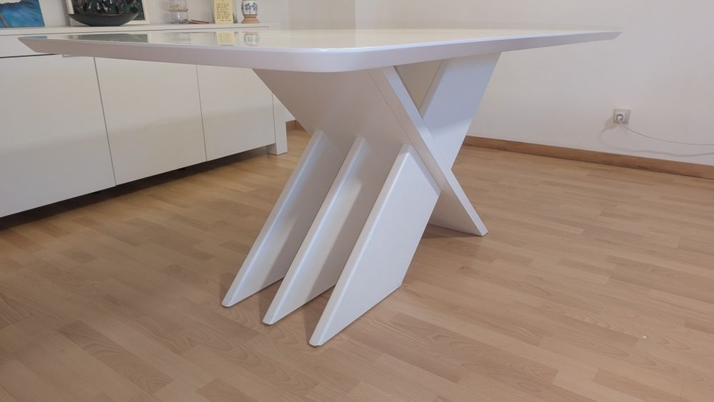 Mesa de jantar em madeira branca lacada 200cm x 110cm