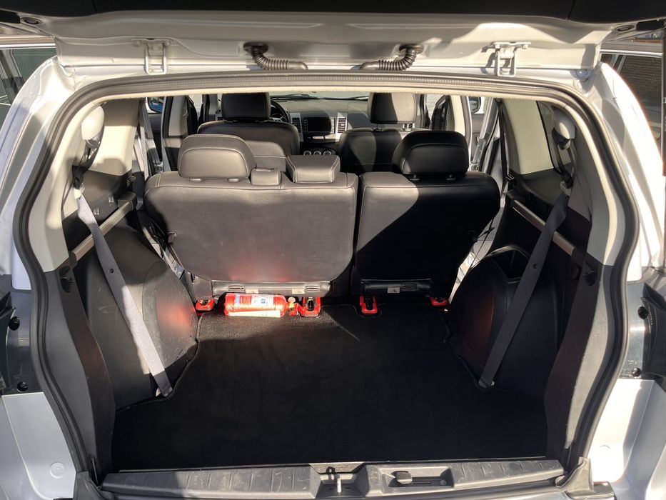 Peugeot 4007 2010 року