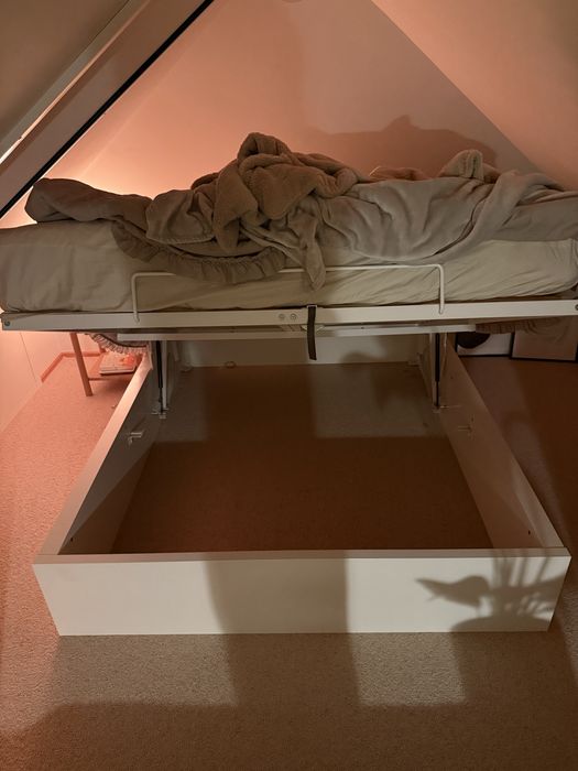 Łóżko rama Malm Ikea 160x200 z pojemnikiem