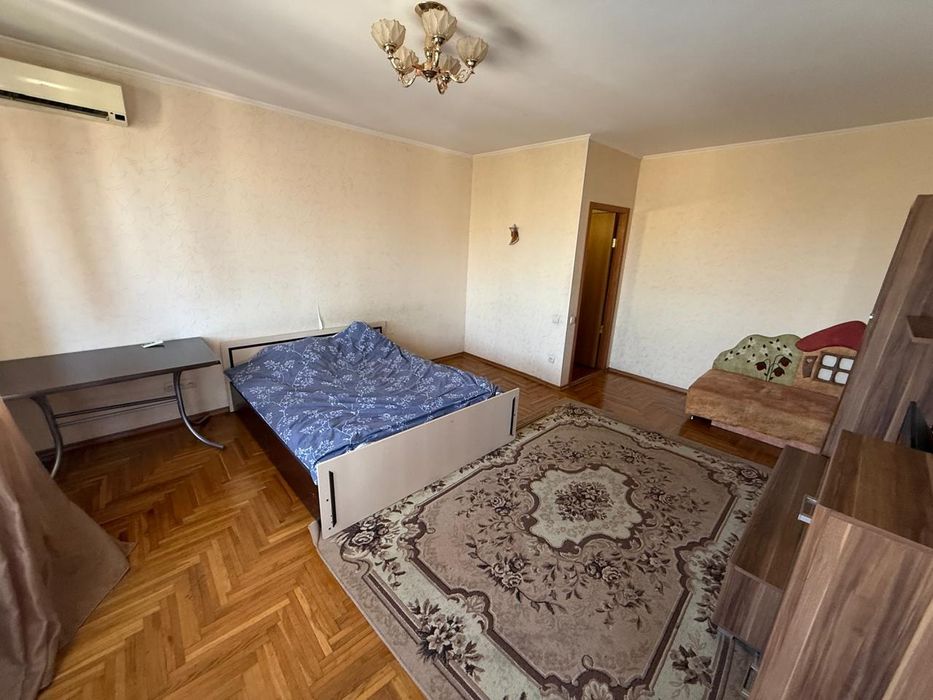 Продаю крупногабаритную 1к квартиру.