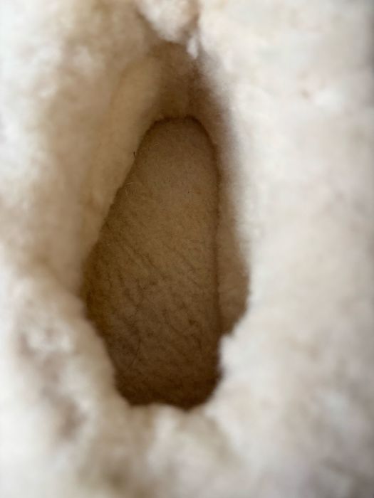 Pantufas artesanais em pele de ovelha