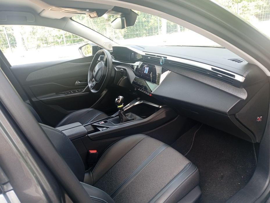 Carrinha Peugeot 308 SW Allure pack em ótimo estado