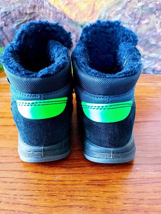 Buty zimowe dziecięce Primigi rozmiar 22