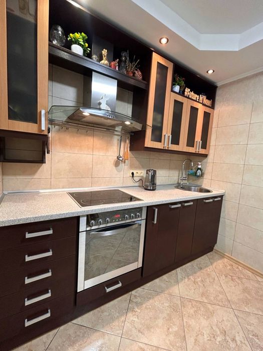 Продам однакімнатну з ремонтом, Бальзака 56