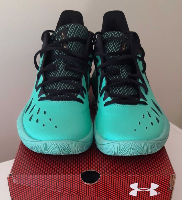 Ténis, sapatilhas de basquetebol UNDER ARMOUR - Artigo NOVO.