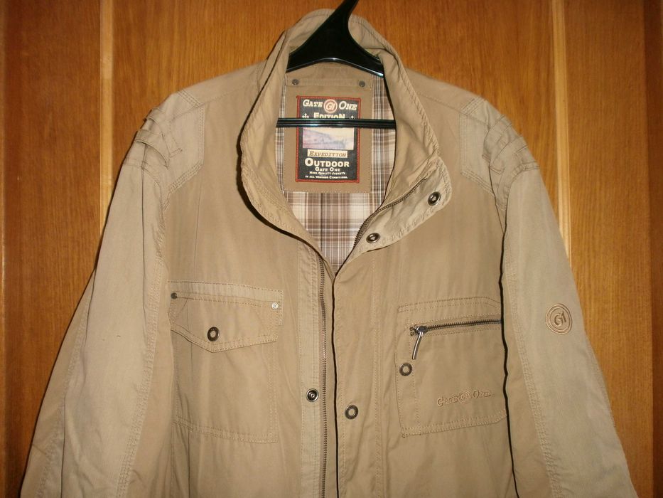 Куртка ветровка Angelo Litrico, олива, разм. 3XL, наш 60. ПОГ-70 см