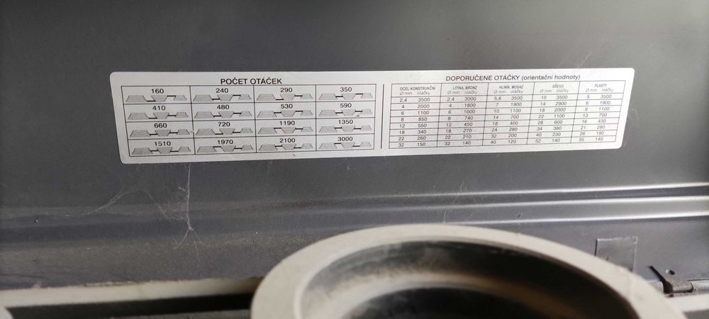 Wiertarka Pionowa  duża -chwyt 16 mm regulacja kąta  stolika