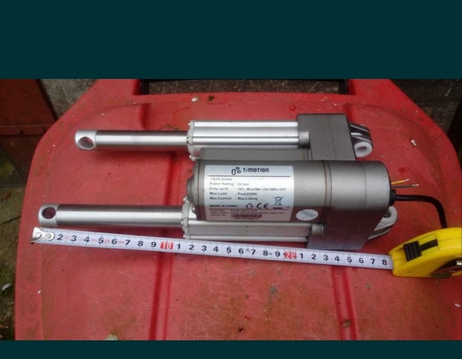 Siłownik elektryczny skok 5 cm ładne