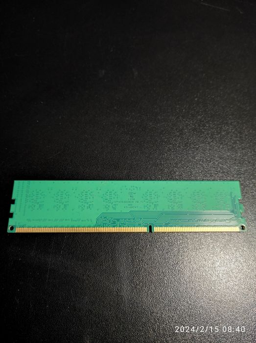 DDR3 2 Gb 1333 PC3 - 10600 DIMM