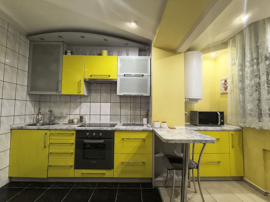 Здається в оренду 3кімн квартира р-н Майдану