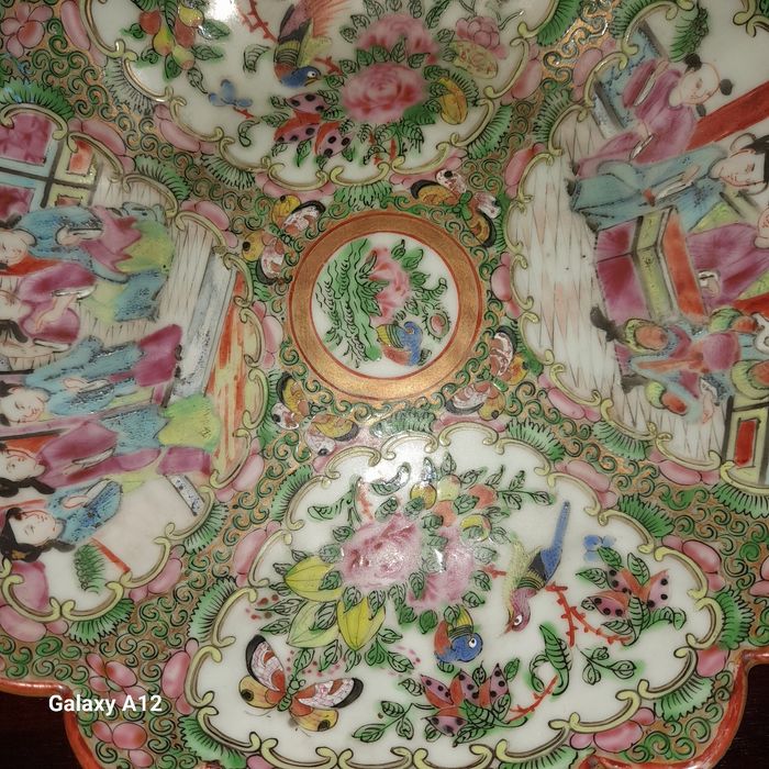 Prato em porcelana  chinesa