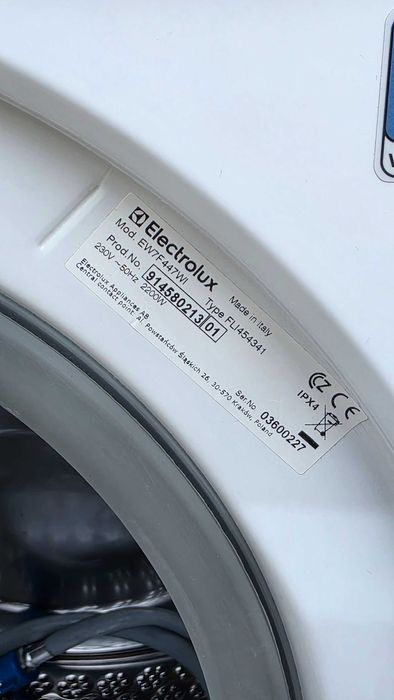 Pralka do zabudowy Electrolux Perfectcare 700, 7kg/1400obr steamcare