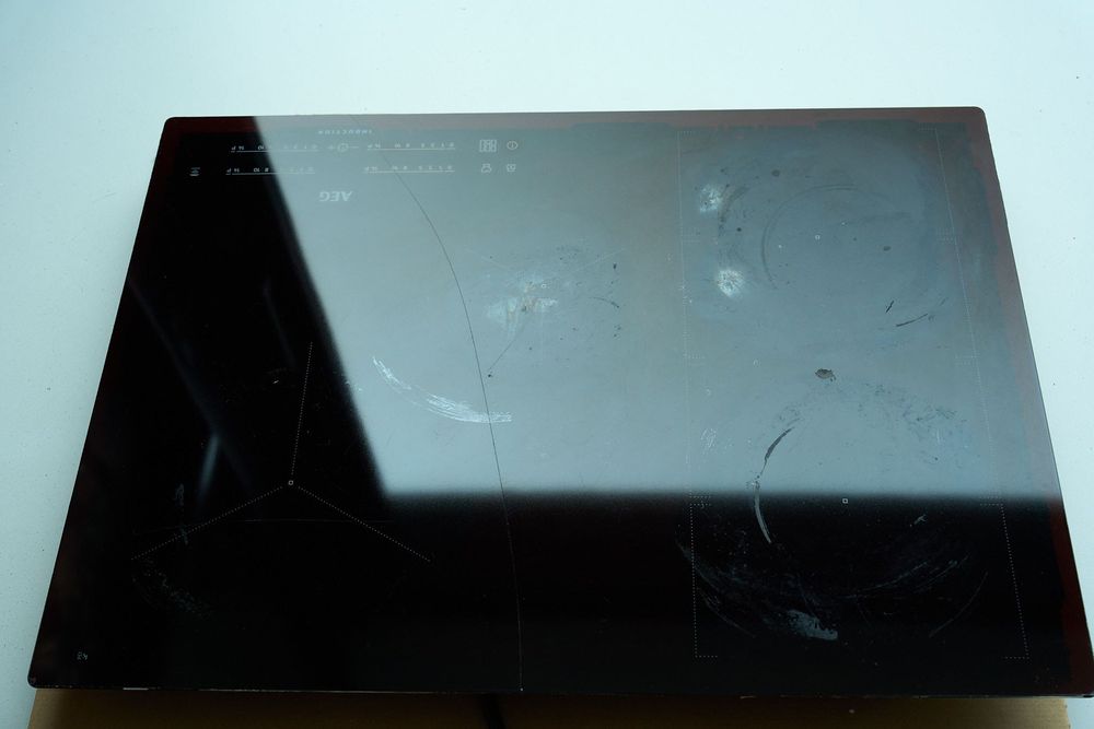 Płyta indukcyjna AEG IKE74471IB - sprawna + pęknięte szkło + gwar.