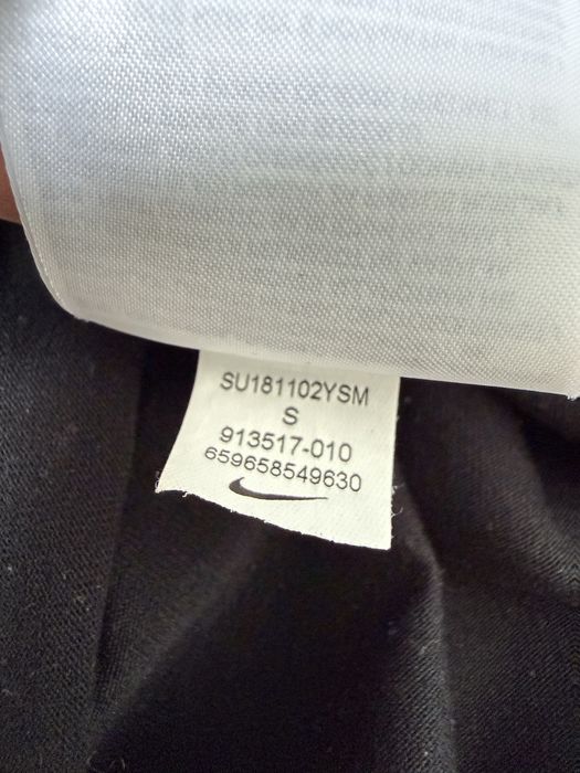 Футболка Nike Kobe Close Out Dri FIT чорна  розмір: S