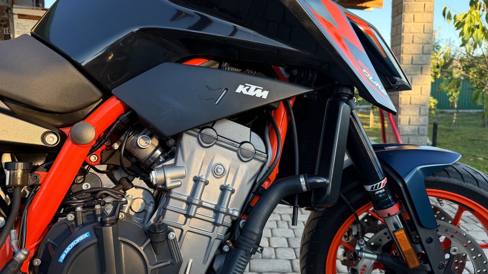 Мотоцикл KTM Duke 890 R 2022