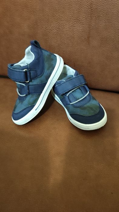 Кросівки дитячі 23 розмір устілка 13.5