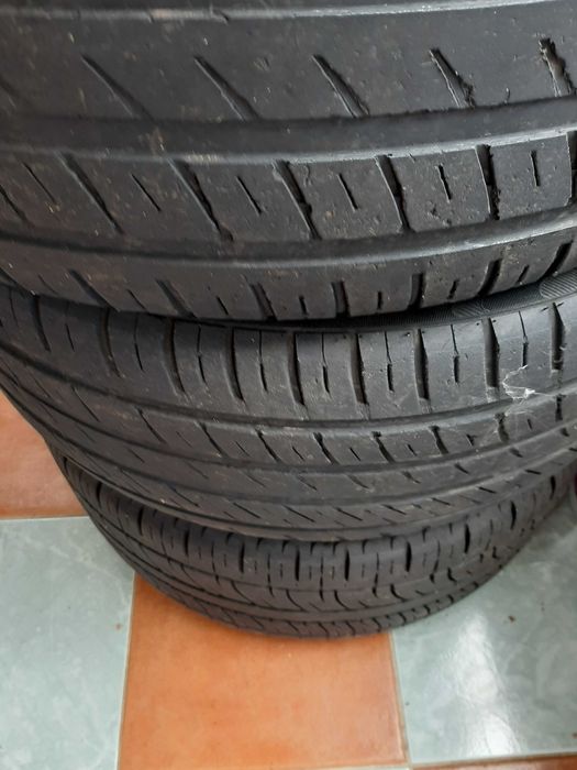 Jantes BMW 22 5x120 uma delas tem de ser reparada