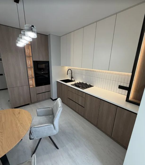 Продаж 1к квартири 45 кв. м на вул. Рєпіна, Канада.