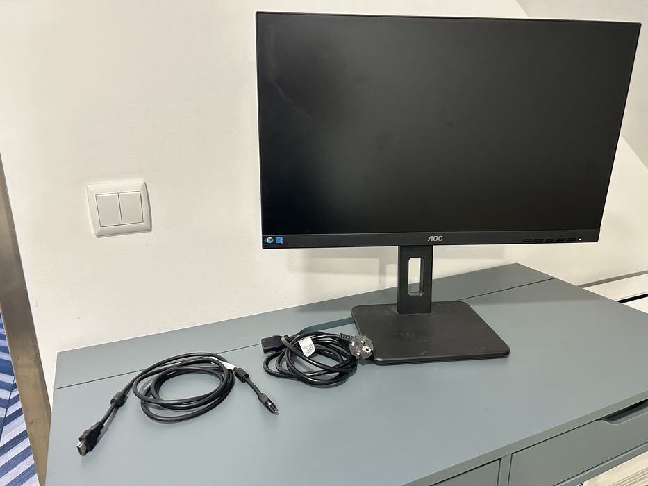 Monitor AOC 24” Regulavel em altura