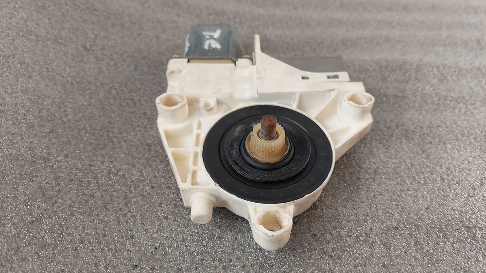 Motor vidro trás esquerdo PEUGEOT 407 (6D_)