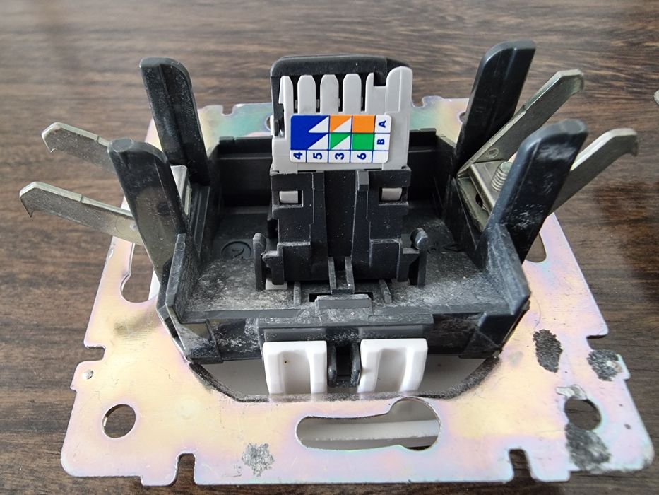 Tomadas de rede Rj45490340088997498885