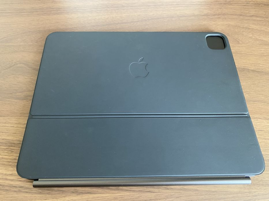 iPad Magic Keyboard 13”