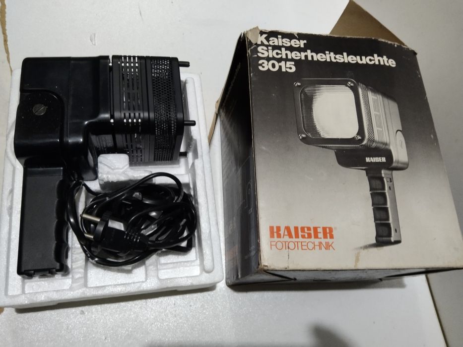 Lampa błyskowa KAISER 3015 jak nowa